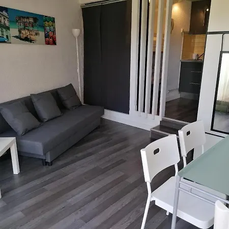 Plage-climatisation-parking Prive Appartement